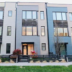Modern Townhome Near Downtown With Amazing Views Omaha Exterior photo